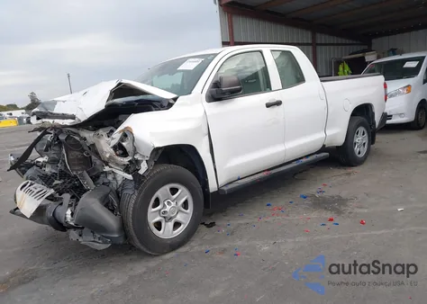 2018 Toyota Tundra Sr 4.6L V8 z USA, uszkodzony, nr VIN 5TFUM5F10JX075065